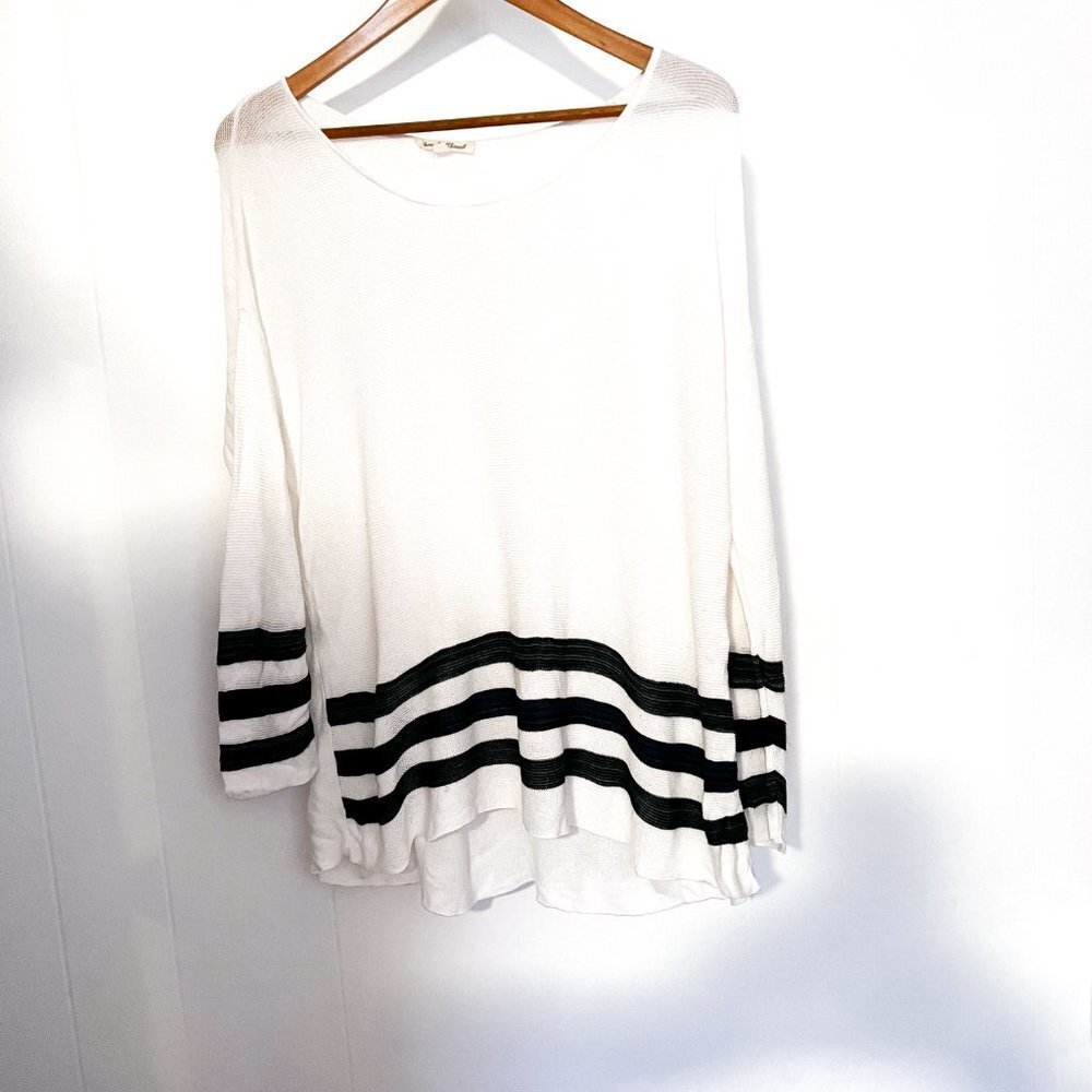 HEM & THREAD White with Green + Navy Stipe Knit Scoop neck Sweater Size Small